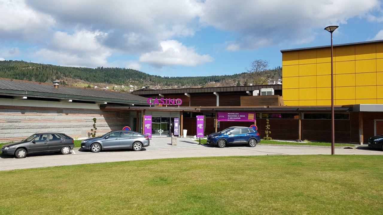 Les Dryades Gérardmer Exteriör bild